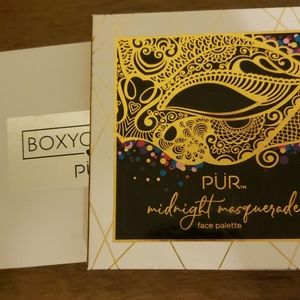 Set of 2 boxycharm X pur exclusive pallettes